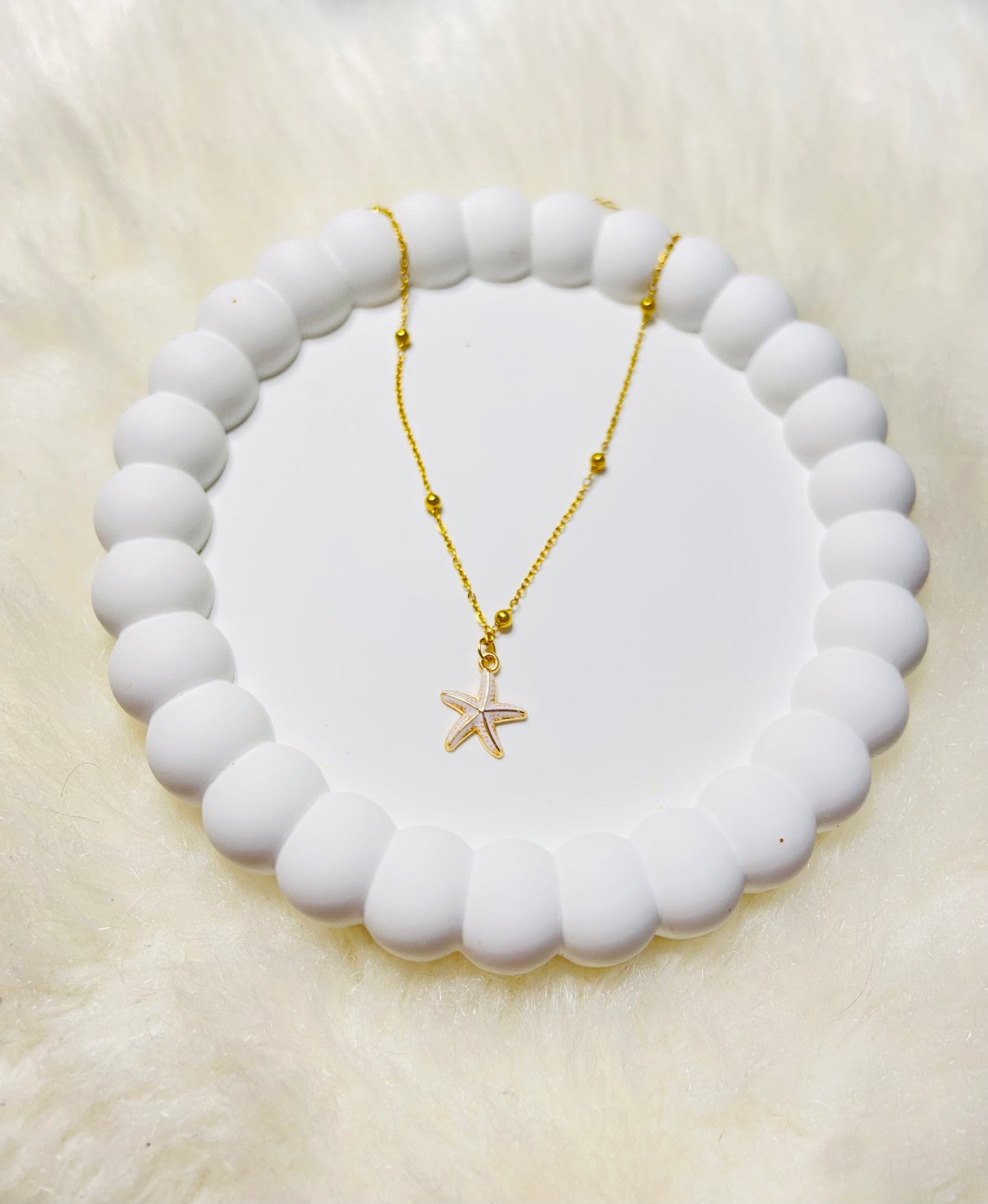 Golden starfish Necklace