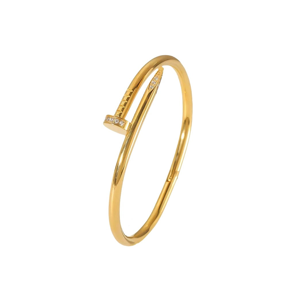 Lavira Bangle