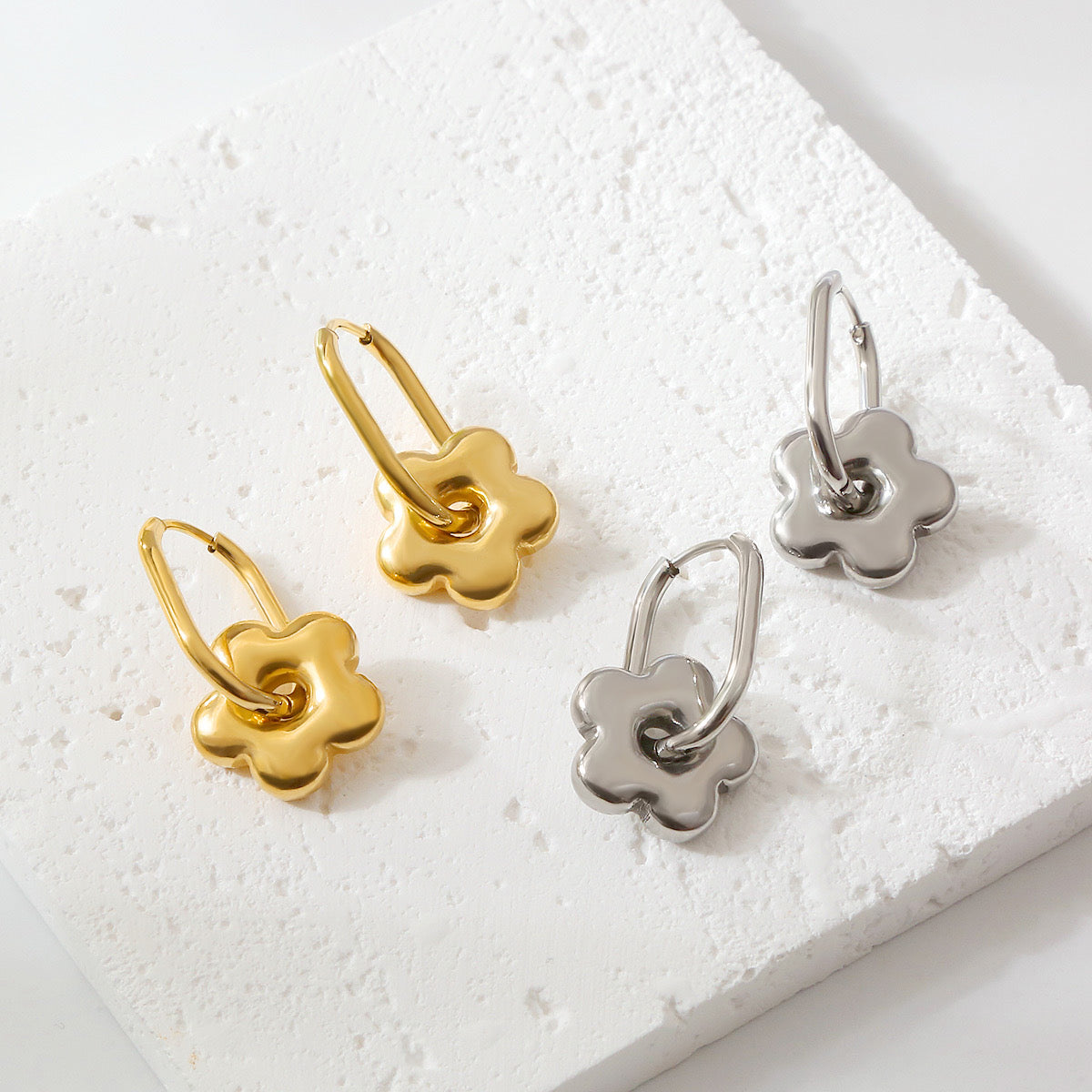 ELANDRA EARRINGS
