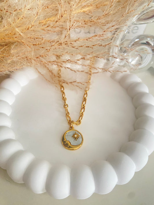 Luna Necklace