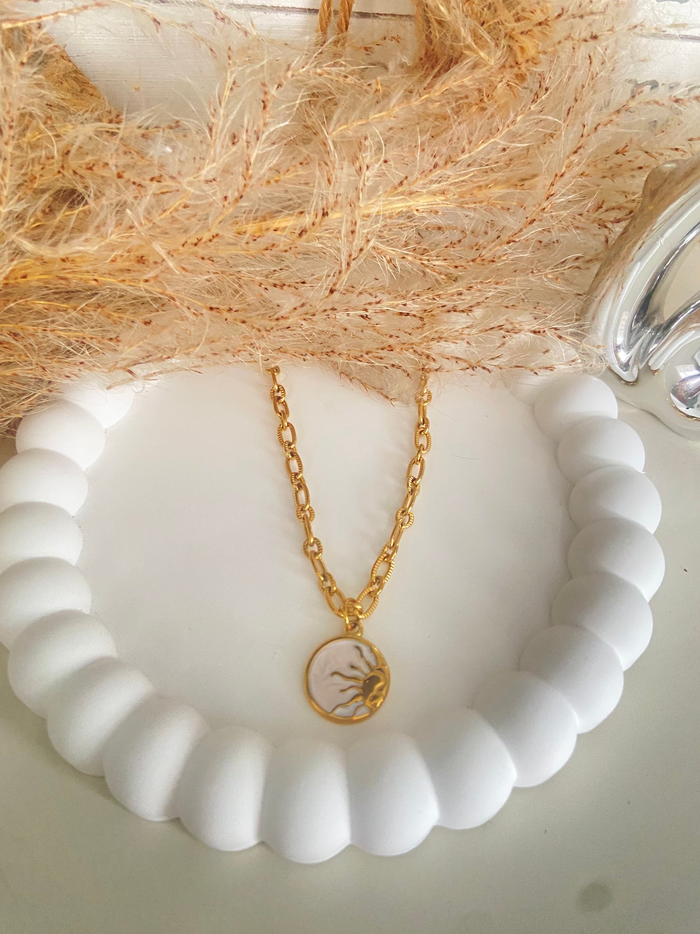 Sol Necklace