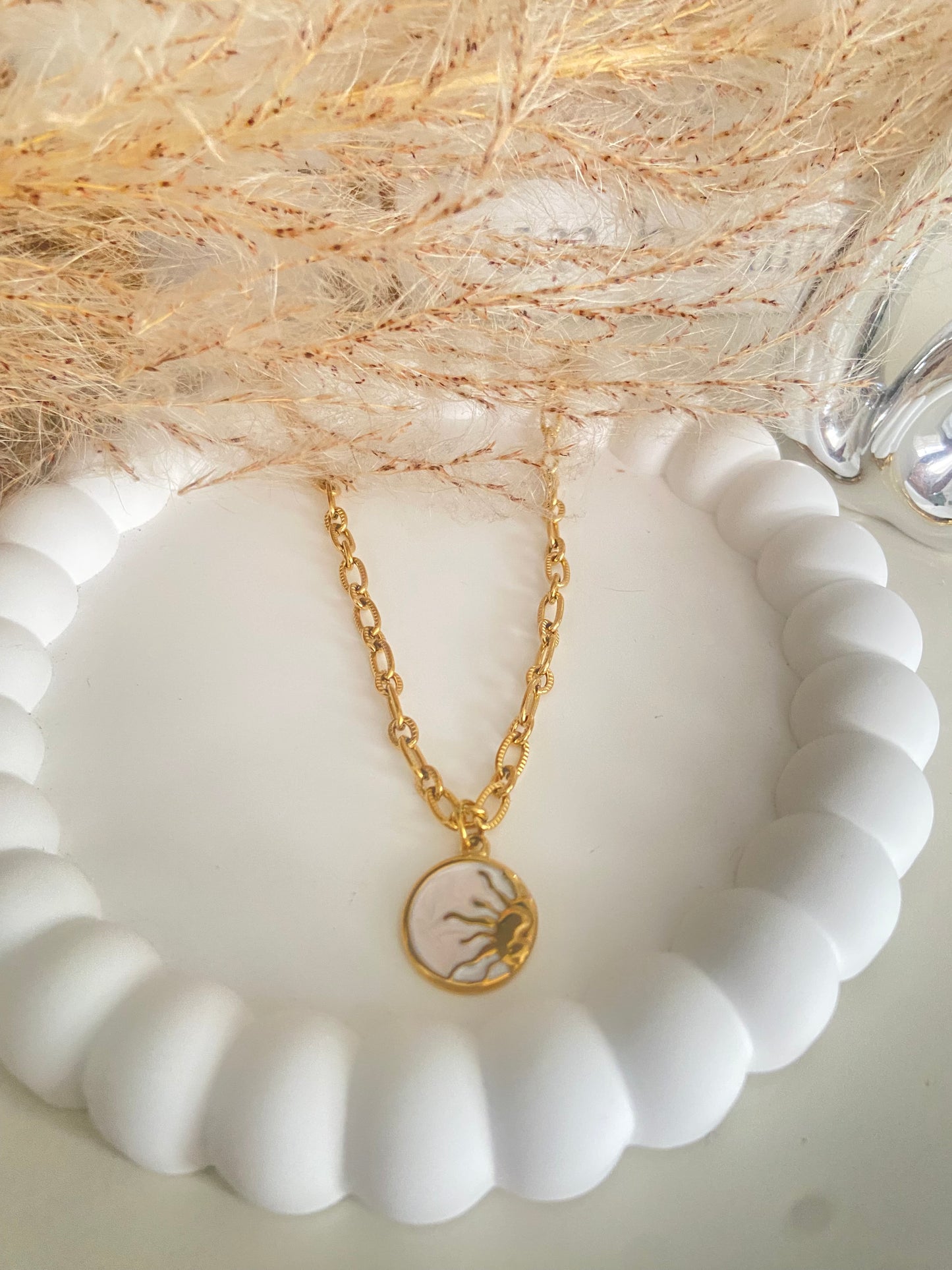 Sol Necklace